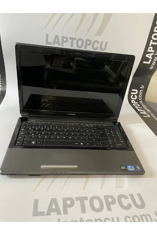 LAPTOP GRUNDIG İ3 2.NESİL 8 GB RAM 256 GB SSD İNTEL HD 3000 BATARYA GİTMİYOR