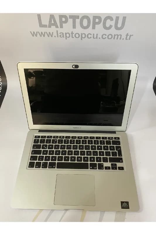 MACBOOK AİR A1466 İ5 5 4 GB 120 GB BATARYA 2 SAAT CİVARINDA