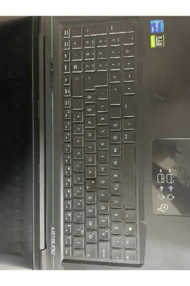 Image de LAPTOP MONSTER İ7 11 16 GB 500 3050