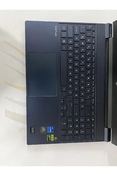 Bild von LAPTOP VİCTUS İ7 13. 16 RAM 1 TB SSD RTX 4050 BATARYA 1-2 Saat