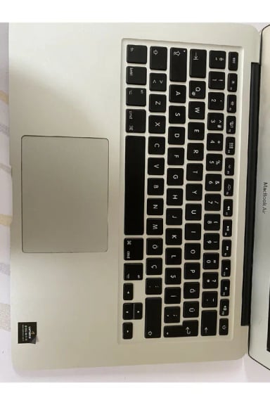 Bild von MACBOOK AİR A1466 İ5 5 4 GB 120 GB BATARYA 2 SAAT CİVARINDA